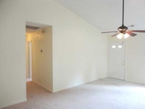 126 Beverly Dr, Ladson SC  29456-6904 exterior