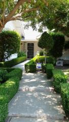 1787 Celeste Ave, Clovis, CA 93611-2066