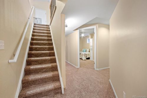 17857 Oxford Pl, Denver CO 80014-5137 exterior