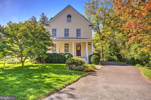 105 28th St, Purcellville, VA 20132-3067