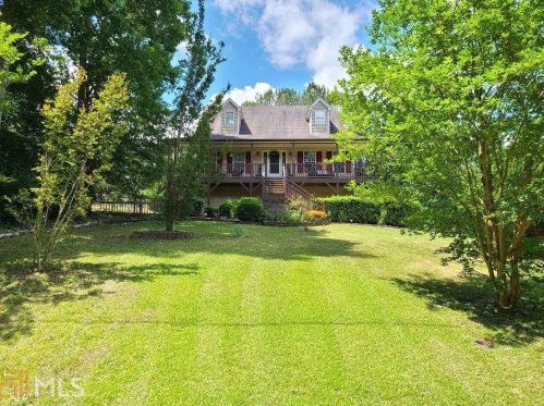 72 Wildwood Dr, Temple, GA 30179-5361
