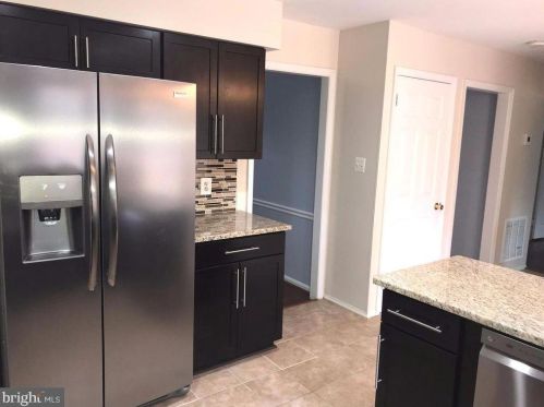 6402 Gregory Ct, Springfield VA  22152-2818 exterior
