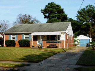 2507 Haywood Ave, Chesapeake, VA 23324-1949