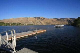 15330 Lakeview St, Entiat, WA 98822-9500