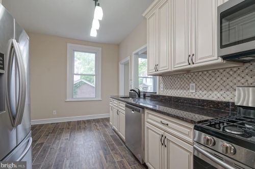 114 Ctr St, Camden NJ  08109-2201 exterior