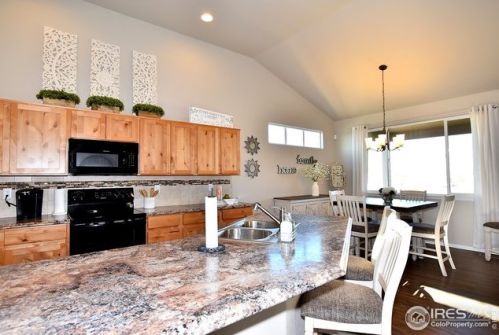 2731 Sapphire St, Loveland CO 80537-2024 exterior