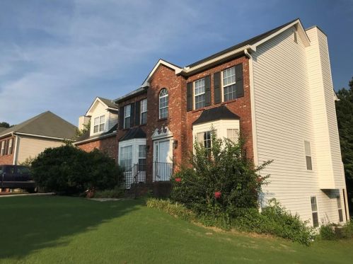 3494 Friendship Farm Dr, Buford, GA 30519-1957