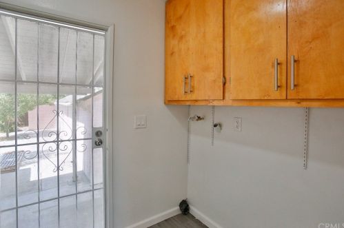 2401 Stanford St, Santa Ana CA  92704-3528 exterior