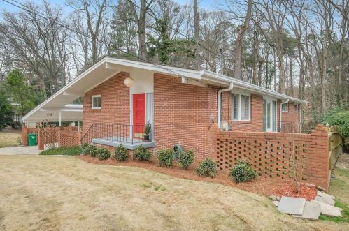 2173 Fairway Cir, Atlanta, GA 30331-7101