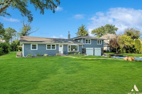 121 Morrison Ave, Mount Prospect, IL 60056-2742