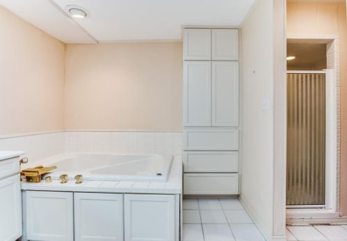 6218 Kenwick Ave, Fort Worth TX  76116-4628 exterior