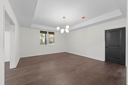 695 Highland Oaks Dr, Atlanta GA  30331-9210 exterior