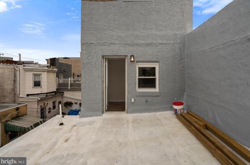 1435 Juniper St, Philadelphia PA 19147-4924 exterior