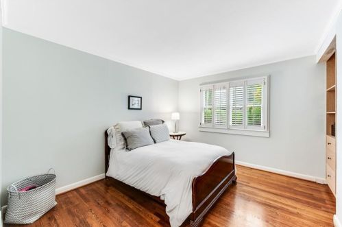 217 Hillside Dr, Atlanta GA  30342-3623 exterior