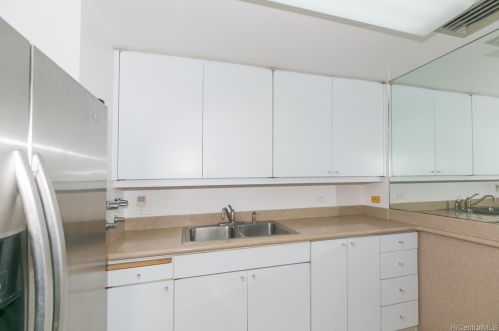 700 Richards St, Honolulu, HI 96813-4605