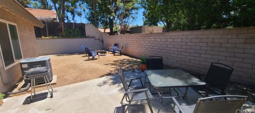 2752 Apple Orchard Ln, Riverside CA exterior