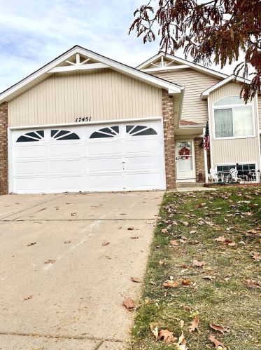 17451 Bellewood Cir, Denver, CO 80015-2067