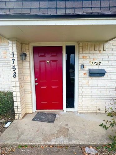 1758 Farleigh Ct, Fort Worth TX  76140-5120 exterior
