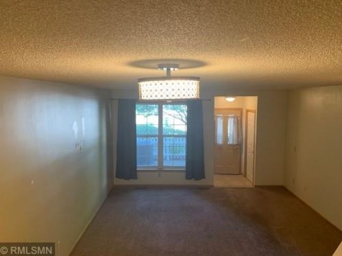 1897 Bluestem Ln, Saint Paul MN  55126-5018 exterior