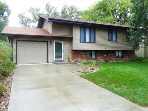 20 Moffitt St, Tamora, NE 68434-1840