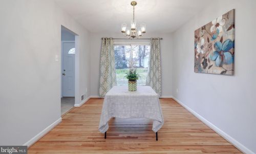 6401 Whippany Way, Springfield VA  22015-3428 exterior