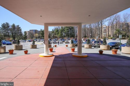 15100 Interlachen Dr, Silver Spring MD 20906-5611 exterior