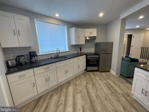 1401 12th St, Philadelphia PA  19147-3301 exterior