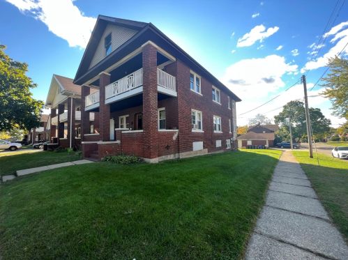 1501 Magnolia St, Rockford, IL 61104-4714