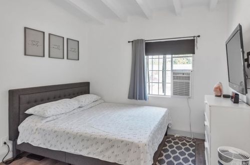 930 Fairview St, Anaheim CA  92801-3414 exterior