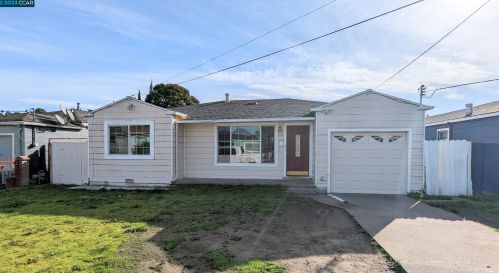 2976 13th St, Richmond, CA 94806-2270