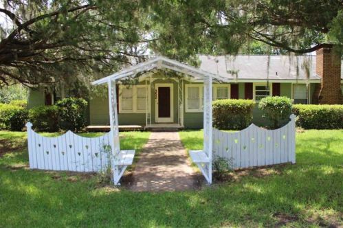 352 Bunker St, Madison, FL 32340-2918
