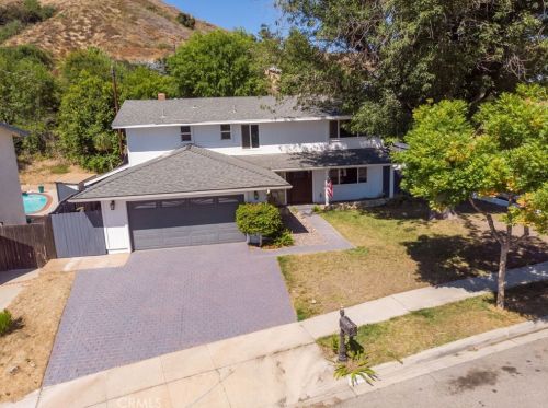 1409 Los Amigos Ave, Simi Valley, CA 93065-4028