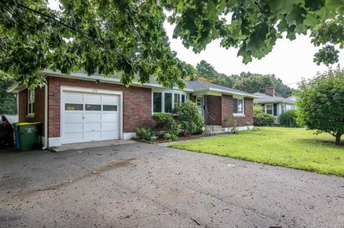 256 Harker Ave, Waterbury, CT 06705-2729
