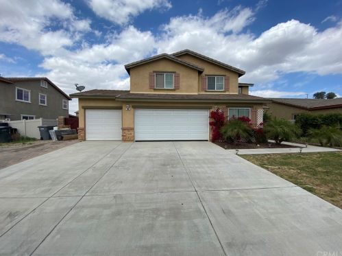 746 Albizia Ct, Perris, CA 92571-4042