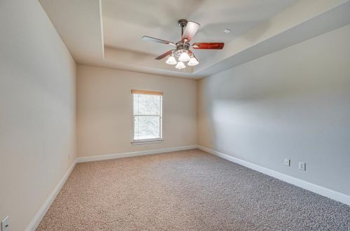 2221 Southern Oaks Dr, Cedar Hill TX 75104-6414 exterior