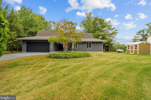 136 Albatross Ln, Montross, VA 22520-4008