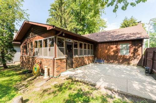 145 Fair St, Sycamore IL  60178-1645 exterior