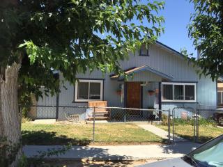 222 B St, Taft, CA 93268-3817