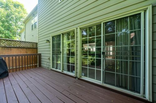 5106 Manerdale Dr, Atlanta GA  30339-0105 exterior