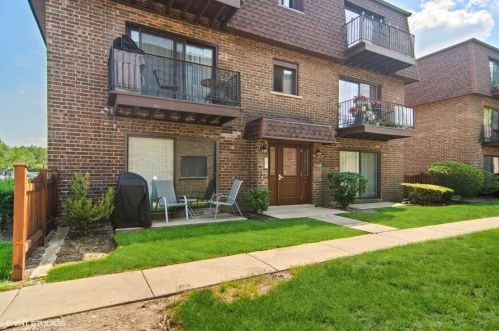 9803 Bianco Ter, Des Plaines, IL 60016-7933