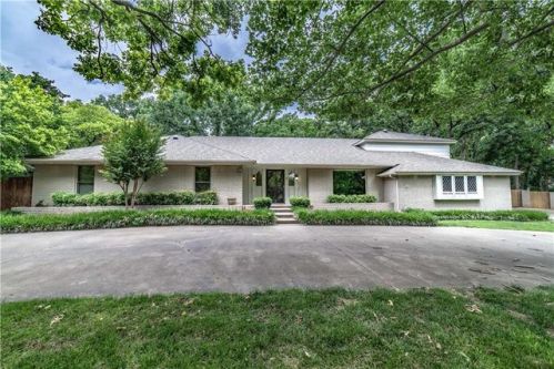 1905 Whipporwill Ct, Edmond, OK 73013-7637