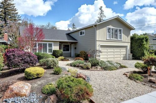 1545 Chestnut St, San Carlos, CA 94070-4722