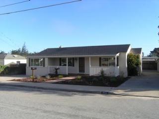351 Ramona Ave, Monterey, CA 93940-3837