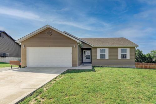 24 Colton Jesse Dr, Winfield, MO 63389-3633