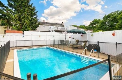14 Crestmont Dr, Dover NJ  07801-1924 exterior