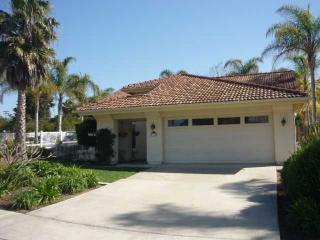 795 Poinsettia Park, Encinitas, CA 92024-2757