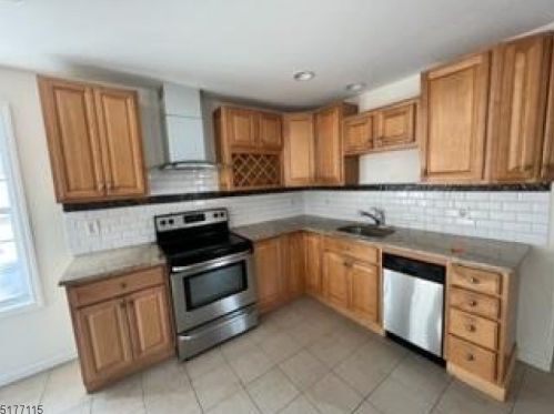 174 Blackwell St, Dover NJ  07801-4102 exterior
