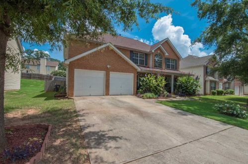 579 Vaughan Dr, Hampton, GA 30228-5323