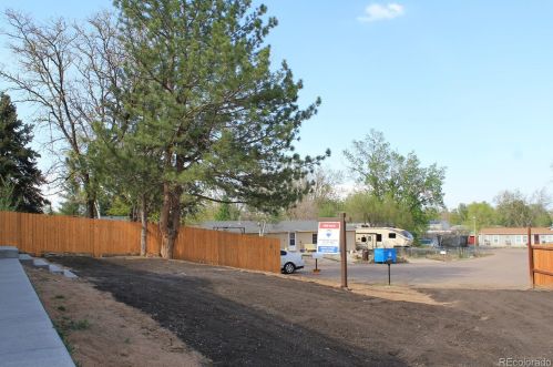 4490 Navajo Ct, Greeley, CO 80634-9213