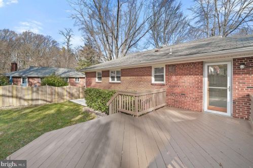 9522 Crosby Rd, Silver Spring MD 20910-1539 exterior